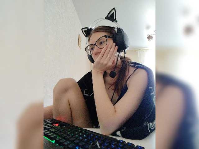 KittyMiracle live cam on BongaCams