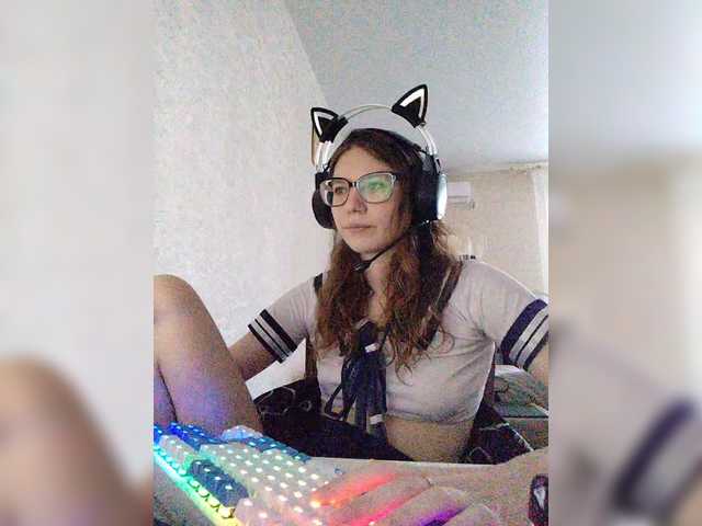 KittyMiracle live cam on BongaCams