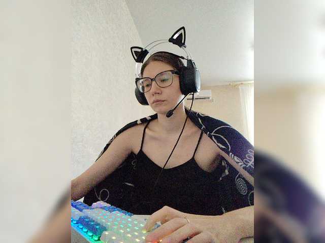 KittyMiracle live cam on BongaCams