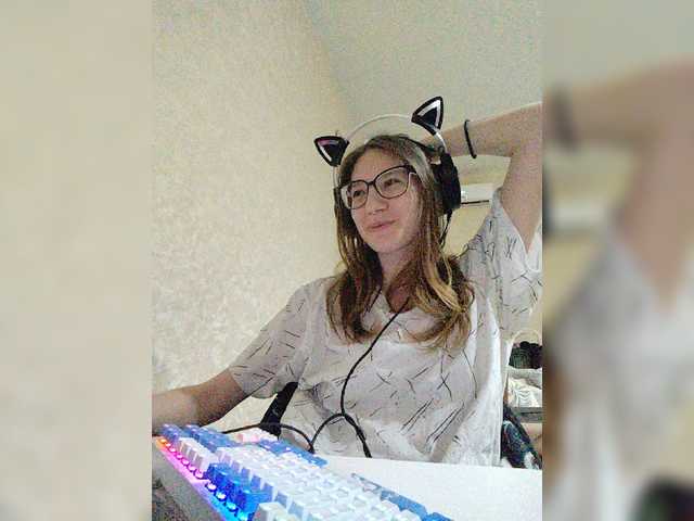KittyMiracle live cam on BongaCams