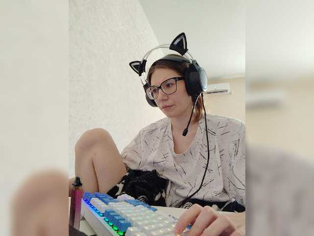 KittyMiracle live cam on BongaCams