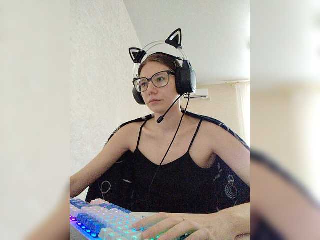 KittyMiracle live webcam show