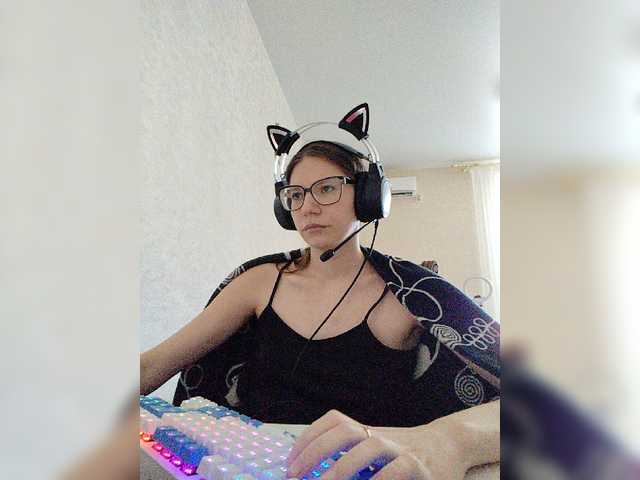 KittyMiracle live cam on BongaCams