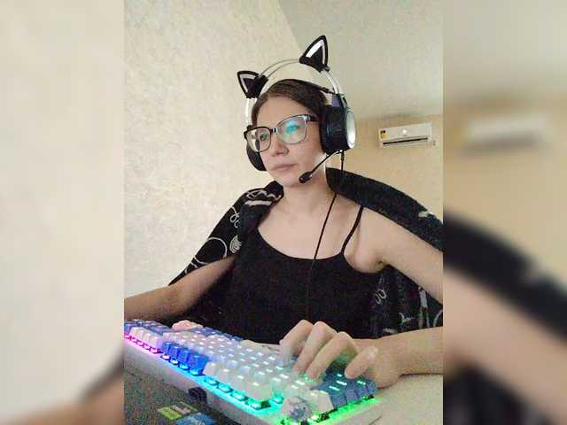 KittyMiracle live webcam show