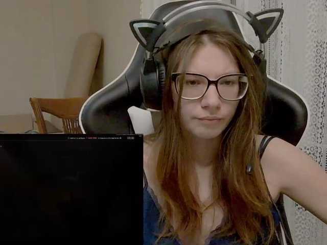 KittyMiracle live cam on BongaCams