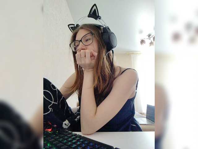 KittyMiracle live cam on BongaCams