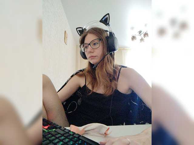 KittyMiracle live cam on BongaCams