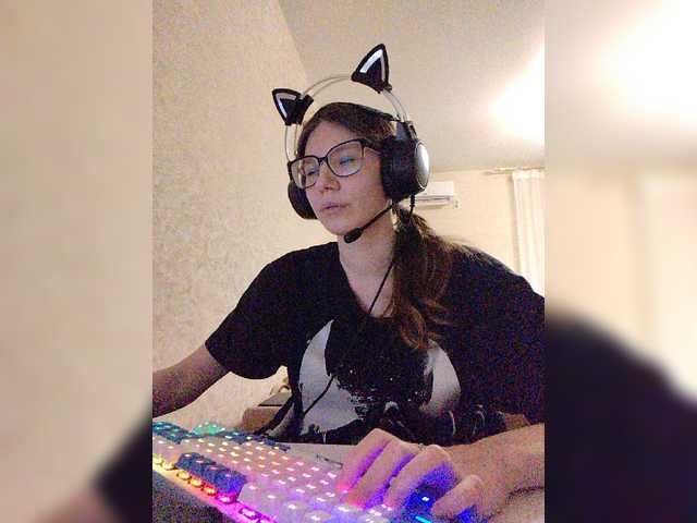 KittyMiracle live cam on BongaCams