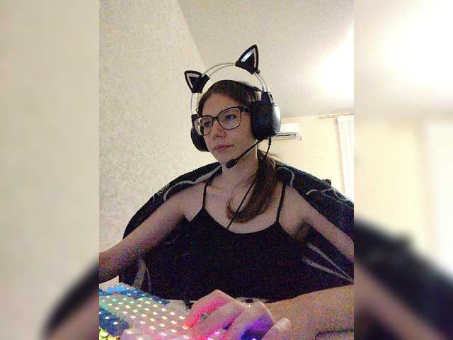 KittyMiracle live webcam show