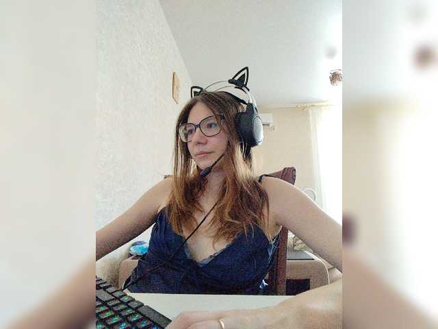 KittyMiracle Live Cam on BongaCams