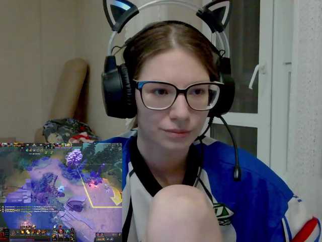 KittyMiracle live cam preview