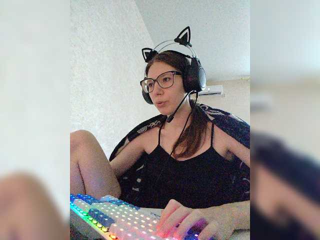 KittyMiracle live webcam show
