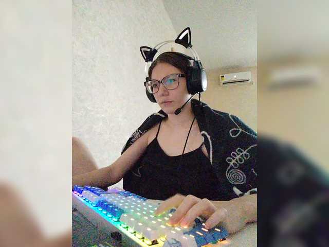 KittyMiracle live webcam show
