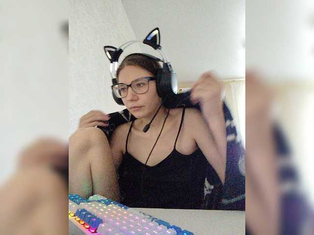 KittyMiracle live cam on BongaCams