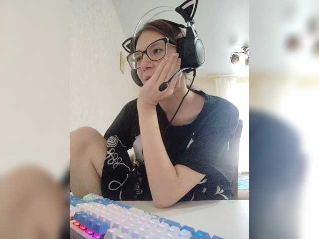 KittyMiracle live cam on BongaCams