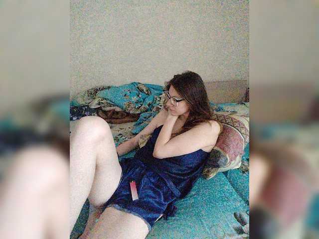 KittyMiracle live cam on BongaCams
