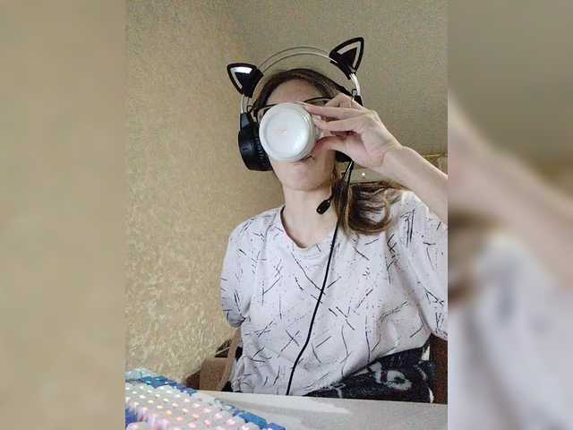 KittyMiracle live cam on BongaCams