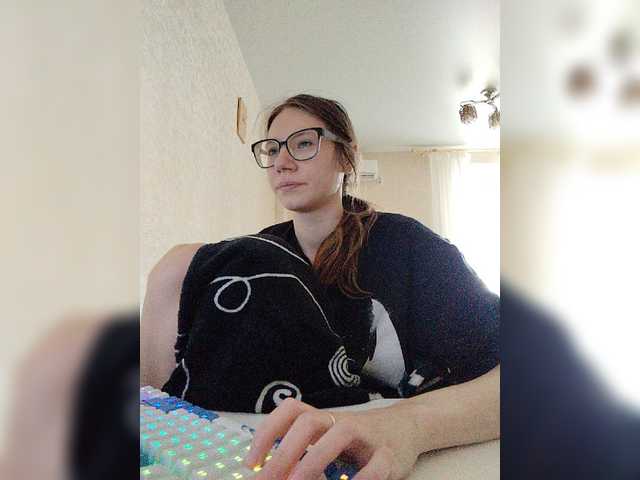 KittyMiracle live cam on BongaCams