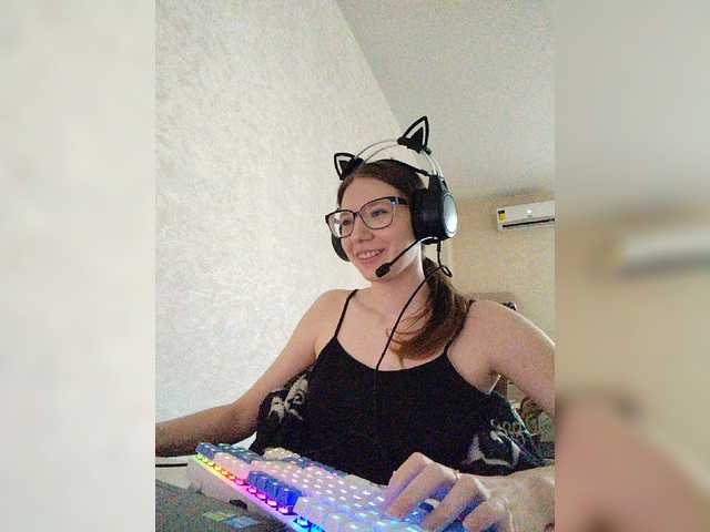 KittyMiracle live cam on BongaCams