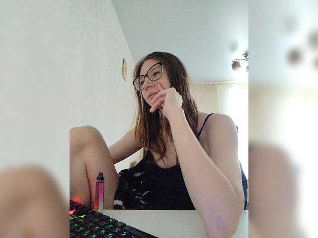 KittyMiracle live cam on BongaCams