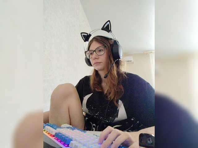 KittyMiracle live cam on BongaCams