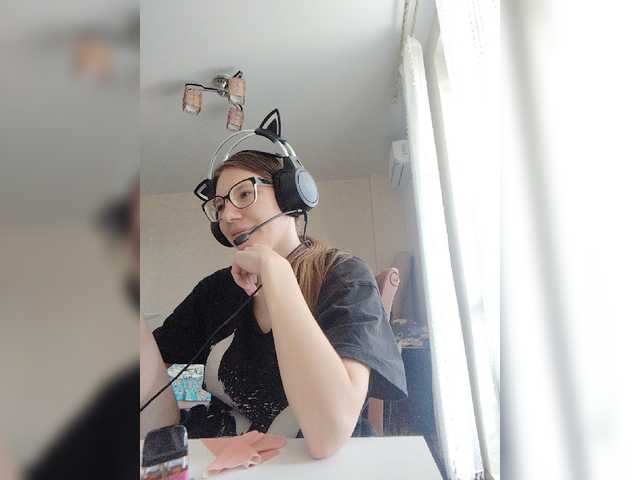 KittyMiracle live cam on BongaCams