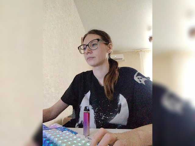 KittyMiracle live cam on BongaCams