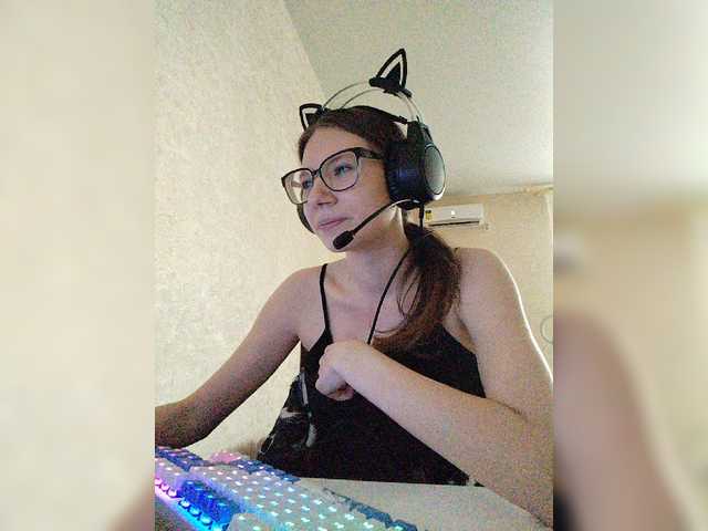 KittyMiracle live webcam show