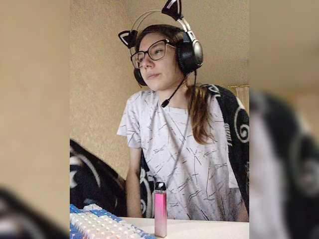 KittyMiracle live cam on BongaCams