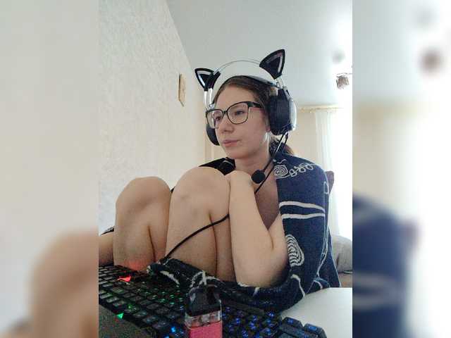 KittyMiracle live cam on BongaCams