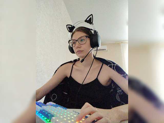 KittyMiracle live webcam show
