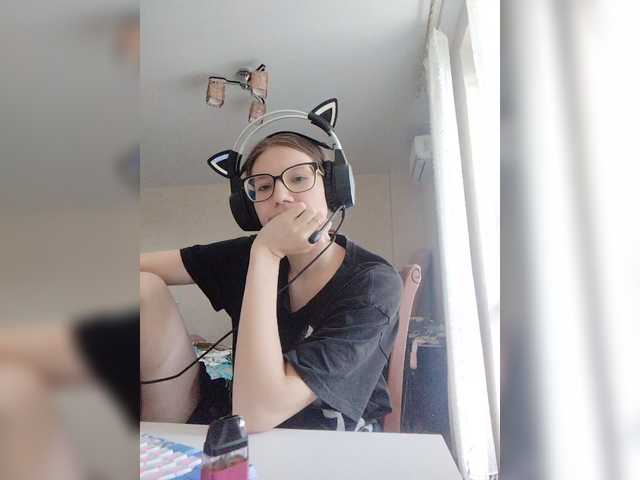 KittyMiracle live cam on BongaCams