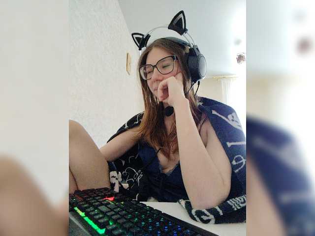 KittyMiracle live cam on BongaCams