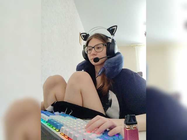 KittyMiracle live cam on BongaCams