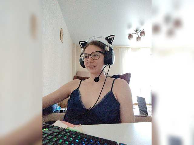 KittyMiracle live cam on BongaCams