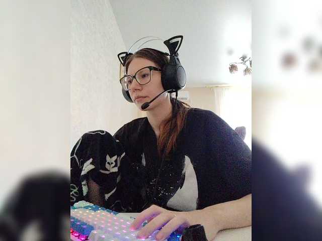 KittyMiracle live cam on BongaCams