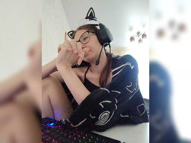 KittyMiracle live cam on BongaCams