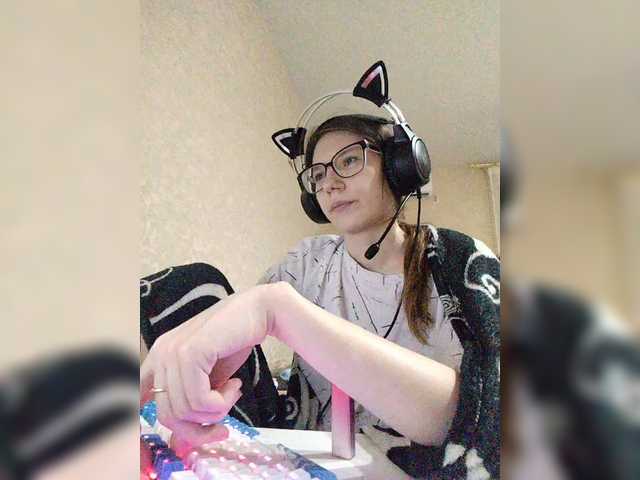 KittyMiracle live cam on BongaCams