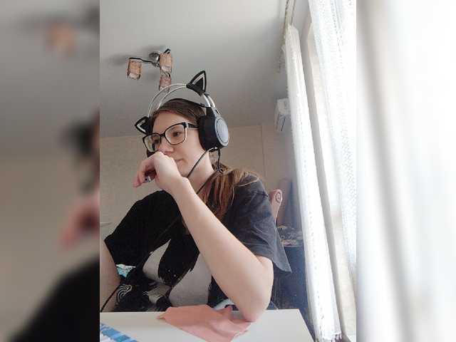 KittyMiracle live cam on BongaCams