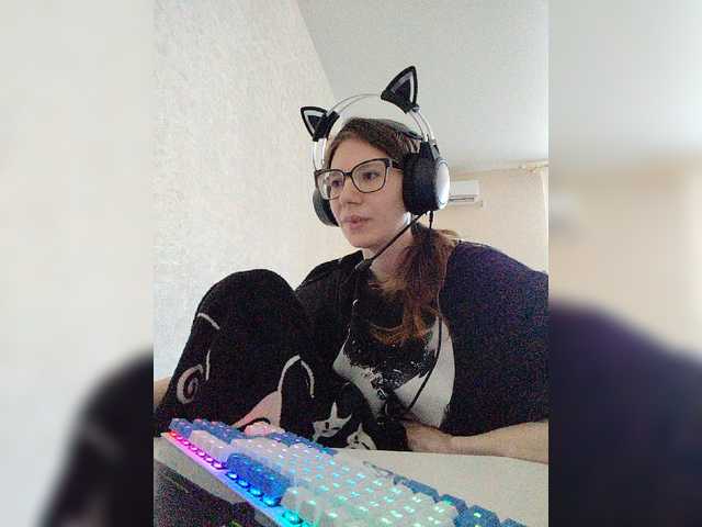 KittyMiracle live cam on BongaCams