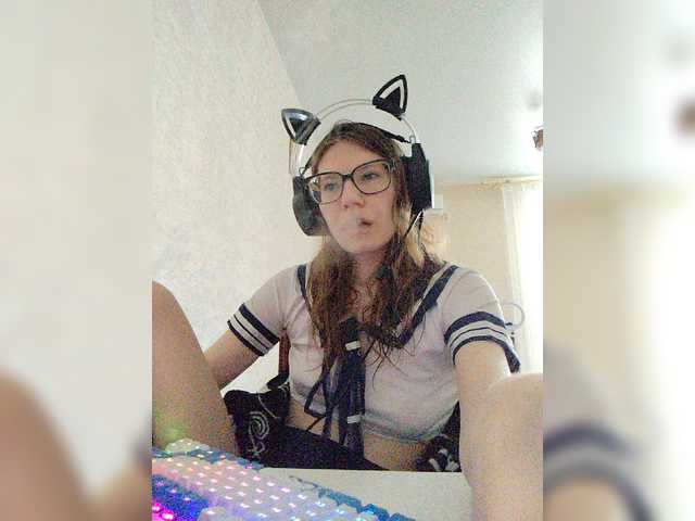 KittyMiracle live webcam show