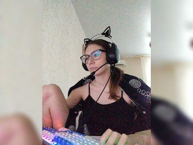 KittyMiracle live cam on BongaCams
