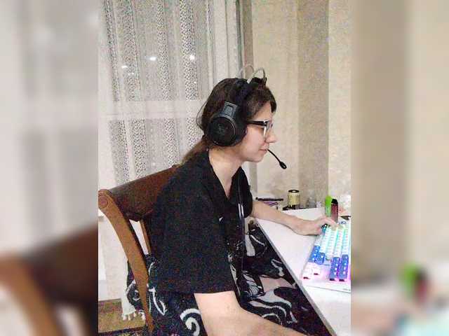 KittyMiracle live cam preview