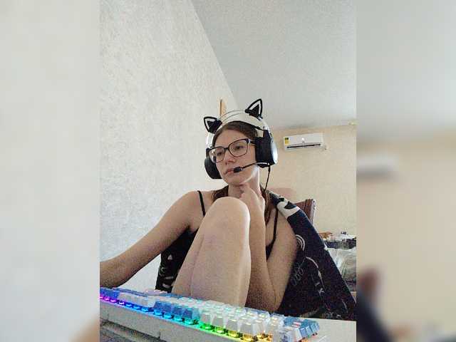 KittyMiracle live webcam show