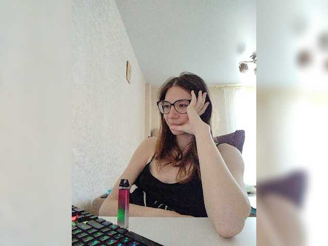 KittyMiracle live cam on BongaCams