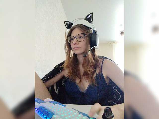 KittyMiracle live cam on BongaCams