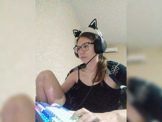 KittyMiracle live cam on BongaCams