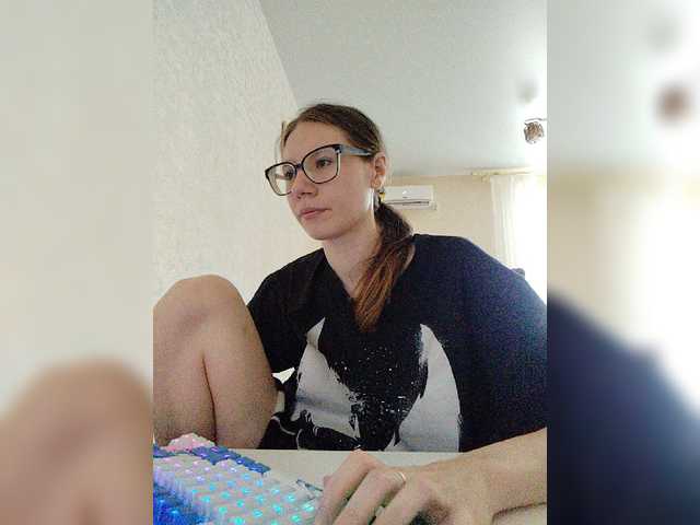 KittyMiracle live cam on BongaCams