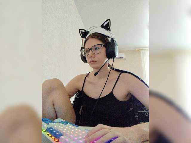 KittyMiracle live cam on BongaCams