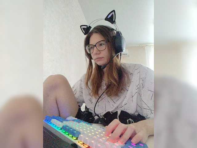 KittyMiracle live cam on BongaCams